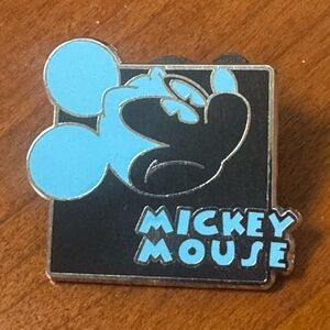 5/$25 Disney Mickey Expressions Upset Pin